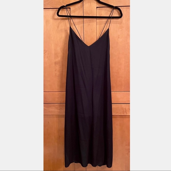 Wilfred Dresses & Skirts - Wilfred Black Maxi Dress